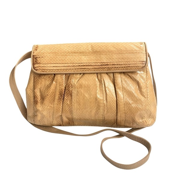 Vintage Clemente Brown Snakeskin
Bow Crossbody Bag - Picture 2 of 16